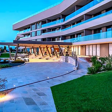 Petram & Residences