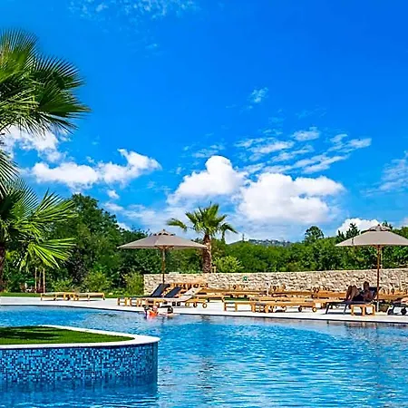 Petram & Residences
